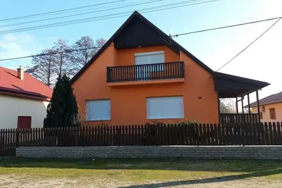 Image de Maison de vacances Fonyód pour 1 - 3 personnes avec 2 chambres à coucher - Maison de vacances