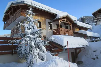 Image de Charmant appartement au pied des pistes avec piscine et parking