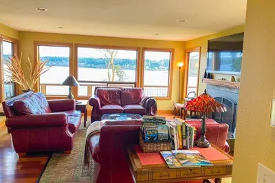 Image de Harbour House Waterfront Home