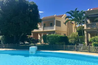 Image de ❤️ Maison Bord de mer & Piscine - Flic en Flac - Beachfront House with Pool