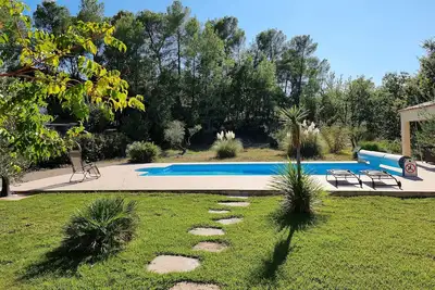 Image de Villa au calme avec piscine chauffée et terrain privatifs