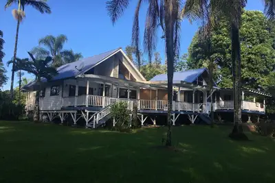 Image de Beautiful 2 bedroom, 1 bath, full kitchen, secluded garden setting