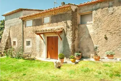Image de Maison de campagne située dans un environnement rural dans l'Empordà , grand jardin. Idéal pour les familles