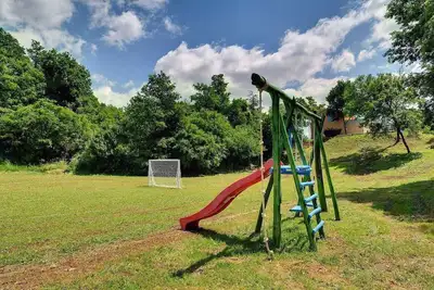 Image de Maison de vacances avec piscine et climatisation
