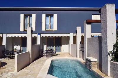 Image de Maison de vacances avec piscine et climatisation