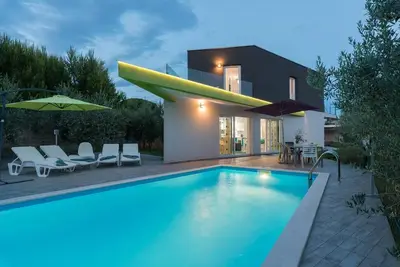 Image de Maison de vacances Medulin pour 1 - 10 personnes avec 4 chambres à coucher - Maison de vacances