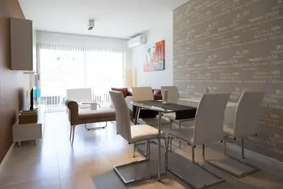 Image de Portobello Road-Trendy 2 Br Apt avec piscine, Palerme