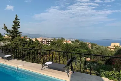 Image de Villa Piscine Vue panoramique sur la Mer et la Baie de Nice