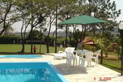 Image de Ferme avec piscine, barbecue, terrain de football, snooker, t. m. , p / 30 personnes.