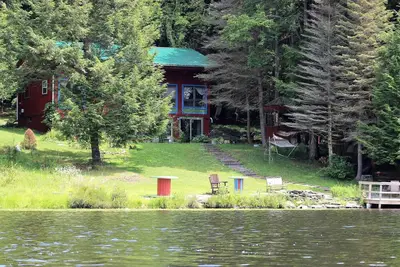 Image de Lake Front House sur un lac privé