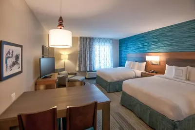 Image de Super séjour! Deux Confort Studio Suites Pour 8, Piscine