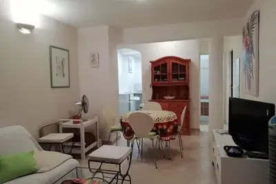 Image de Bel Appartement 2 Chambres Avec Terrasse 50 M Plage Wifi
