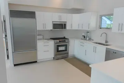 Image de Maison Moderne DERNIÈRE Min D'ÉTÉ Disponible Disponible Automne / Hiver Disponible À Court Terme