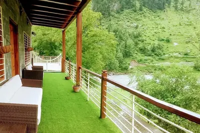 Image de Noyer Cottage Kaghan! ! !