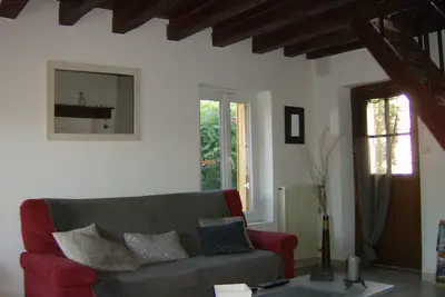 Jolie maison typique et ancienne  en très bon état au centre et au calme