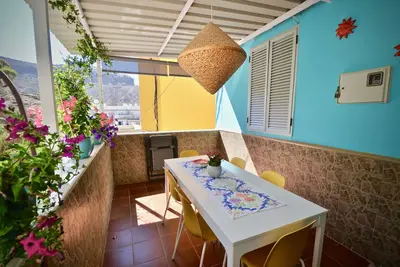 Image de Casa Piedras avec une incroyable terrasse privée sur le toit