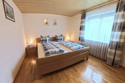 Image de Gemütliche Ferienwohnung mit Terrasse und Liegewiese, kostenfreies Parken und Wlan