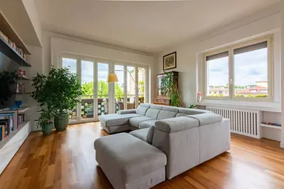 Stunning and comfortable apartment for 6