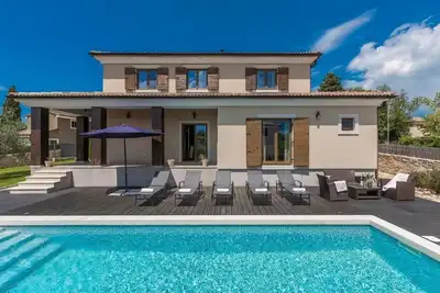 Image de Maison de vacances Juršići pour 1 - 12 personnes avec 5 chambres à coucher - Maison de vacances