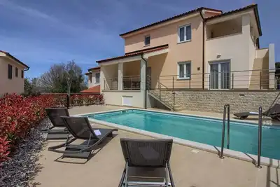 Image de Maison de vacances Banjole pour 1 - 10 personnes avec 4 chambres à coucher - Maison de vacances