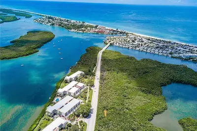 Image de Magnifique condo au bord de l'eau