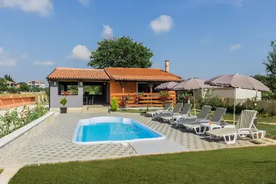 Image de Maison de vacances Pula pour 1 - 6 personnes avec 2 chambres à coucher - Maison de vacances