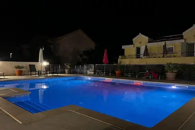 Image de Appartement de vacances Okrug Gornji pour 1 - 6 personnes avec 2 chambres à coucher - Appartement de
