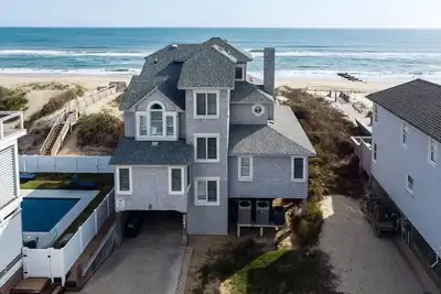 Image de K1236 Looking Glass. Oceanfront, Nags Head, 5 Bd, piscine, bain à remous, Animaux Ok!