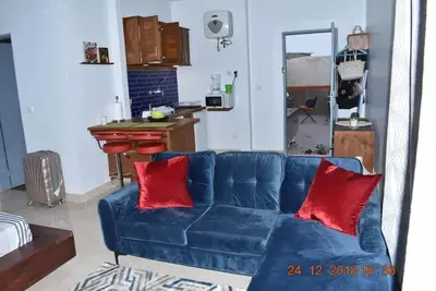Studio américain confortable avec terrasse privée à Dakar