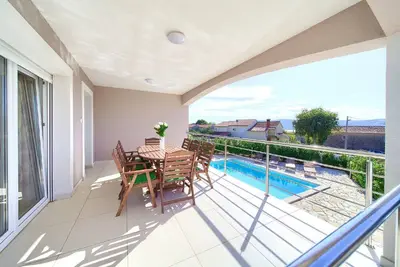 Image de Maison de vacances Krk (Stadt) pour 1 - 10 personnes avec 4 chambres Ă coucher - Maison de vacances