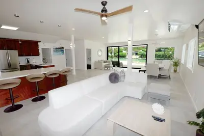 Image de Nouveau front de la marina moderne Ă Hawaii Kai