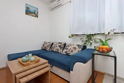 Image de Appartement de deux chambres avec air conditionné Bakar, Rijeka (A-15553-a)