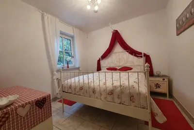 Image de GemĂĽtliche 60qm Ferienwohnung mit Terrasse, voll ausgestattete KĂĽche