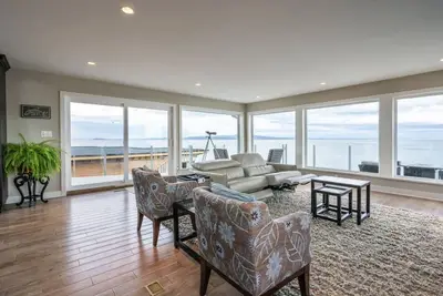 Image de * 10 Mile Point Superbe Oceanfront-Location À Long Terme Bienvenue!