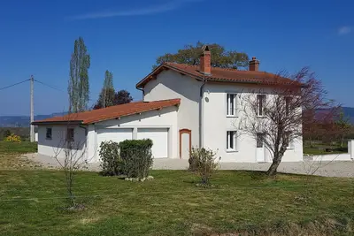 Image de Large House In The Country