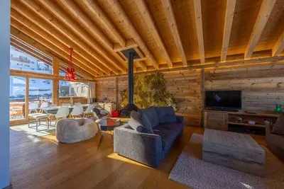Image de Grimpeur luxury duplex, Spa Access, in front of th