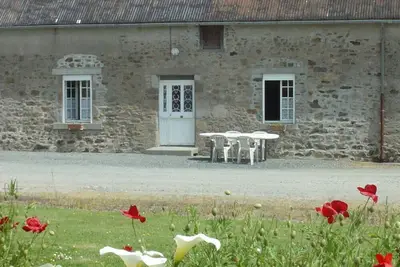 Maison chaleureuse à la ferme, proche plage de Coutainville et cité de Coutances, avec tout le confort inclus
