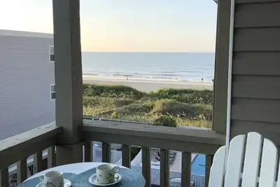 Image de Nouvelle liste! Oceanfront 2br / 2ba Condo North Myrtle Beach