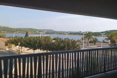 Image de Gîte Côté Étang, maison d'architecte, superbe vue sur l'étang de Gruissan