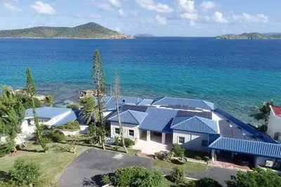 Image de Luxury Ocean Front Estate / Vues à couper le souffle / Plage privée et lagon