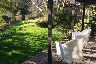Image de Pension confortable dans un magnifique jardin