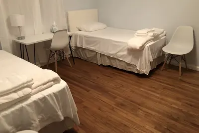 Image de Nouvellement meublé 3 chambres / 2 salles de bain - Location au mois