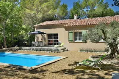 Image de Gîte St Joseph | Provence | Villa neuve : clim/piscine chauffée/jardin arboré