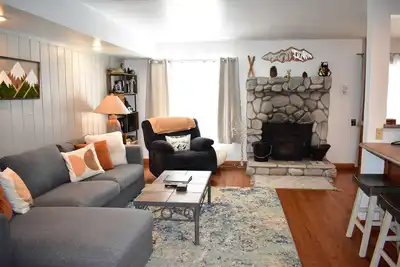 Image de Magnifique condo de montagne avec cuisine à aire ouverte, près du Canyon Lodge