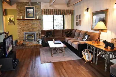 Image de Le parfait condo de vacances n ° 104 est proche du village, des arrêts de bus, des lacs et de la montagne