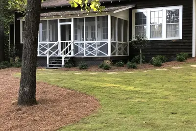 Image de Cason’s Cabin Nouvelle Liste dans la région de Callaway Gardens * Première offre au public *