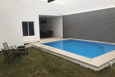 Image de Grande Maison Avec Piscine
