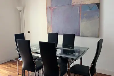 Image de Appartement chauffé + parking privé \"supercentrique\"