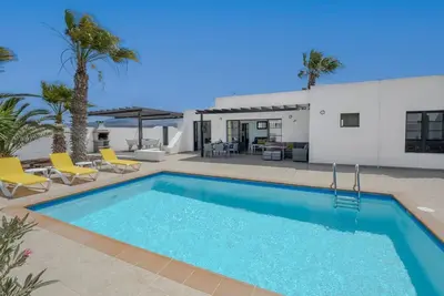 Image de Villa Dulce Vista - 3 chambres, piscine privée chauffée, avec vue sur la montagne