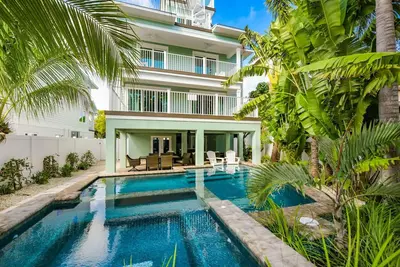 Image de Point Break - Huit Chambres Maison, Couchages 24